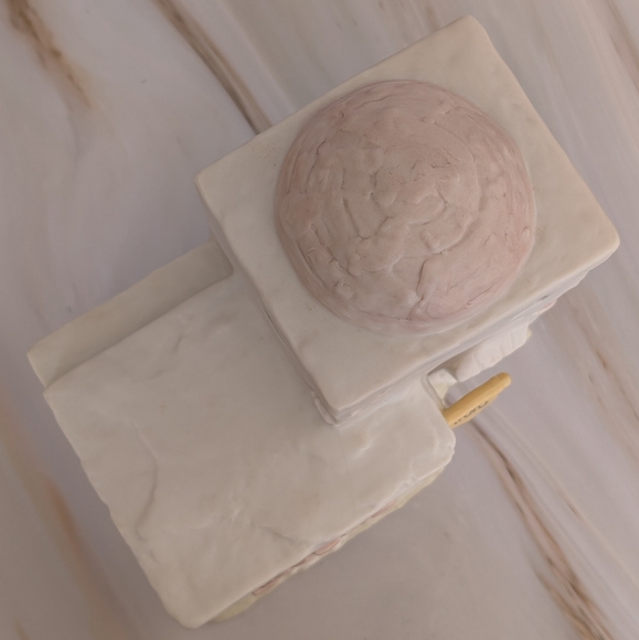 Rare! Precious Moments - Lighted Inn - Nativity Addition - Picture 9 of 12